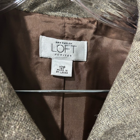 LOFT Women's Taupe Double-Breasted Blazer and pant (Set 2 pcs) - Picture 2 of 6